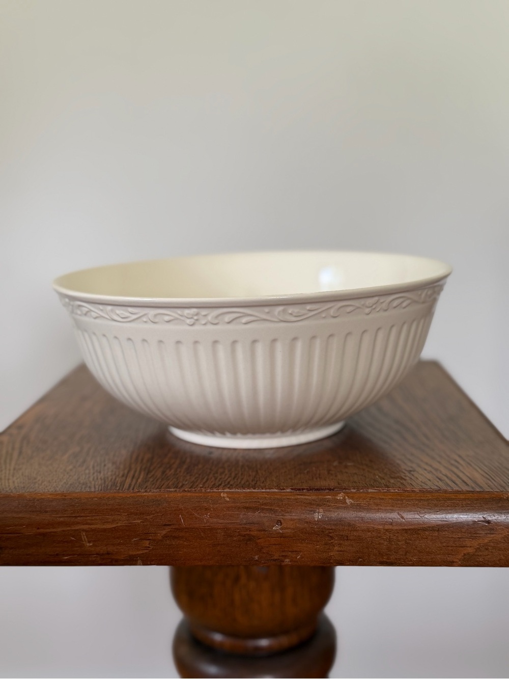 Mikasa Italian Countryside Vegetable Serving Bowl DD900 8.5” Ivory - Excellent